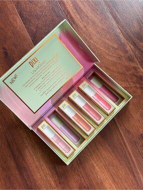 PIXI LIQUID GLOW • NEW check photos carefully for closeup details